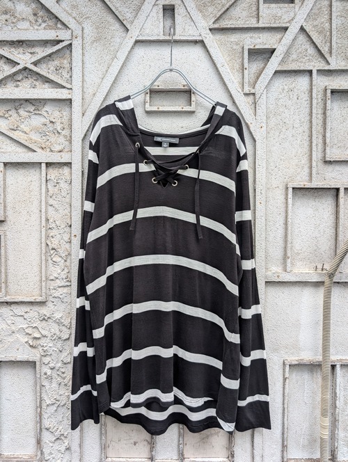 "LACE-UP" border hoodie