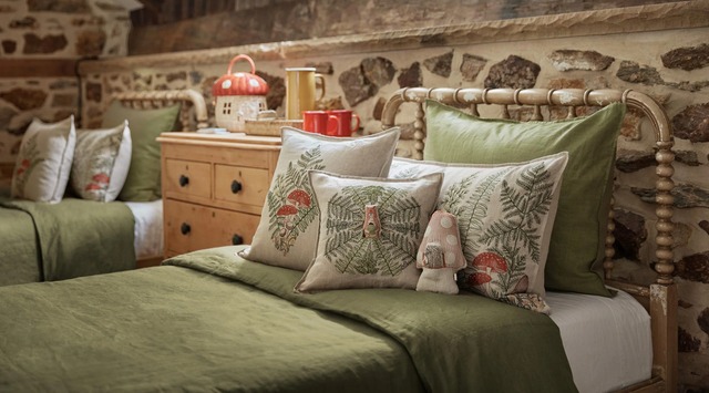 CORAL&TUSK [Pocket Mushroom] ポケットマッシュルーム とハリネズミ (コーラル・アンド・タスク)