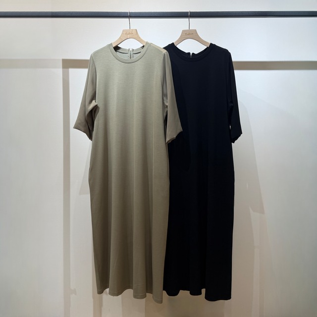 袖シアーワンピース