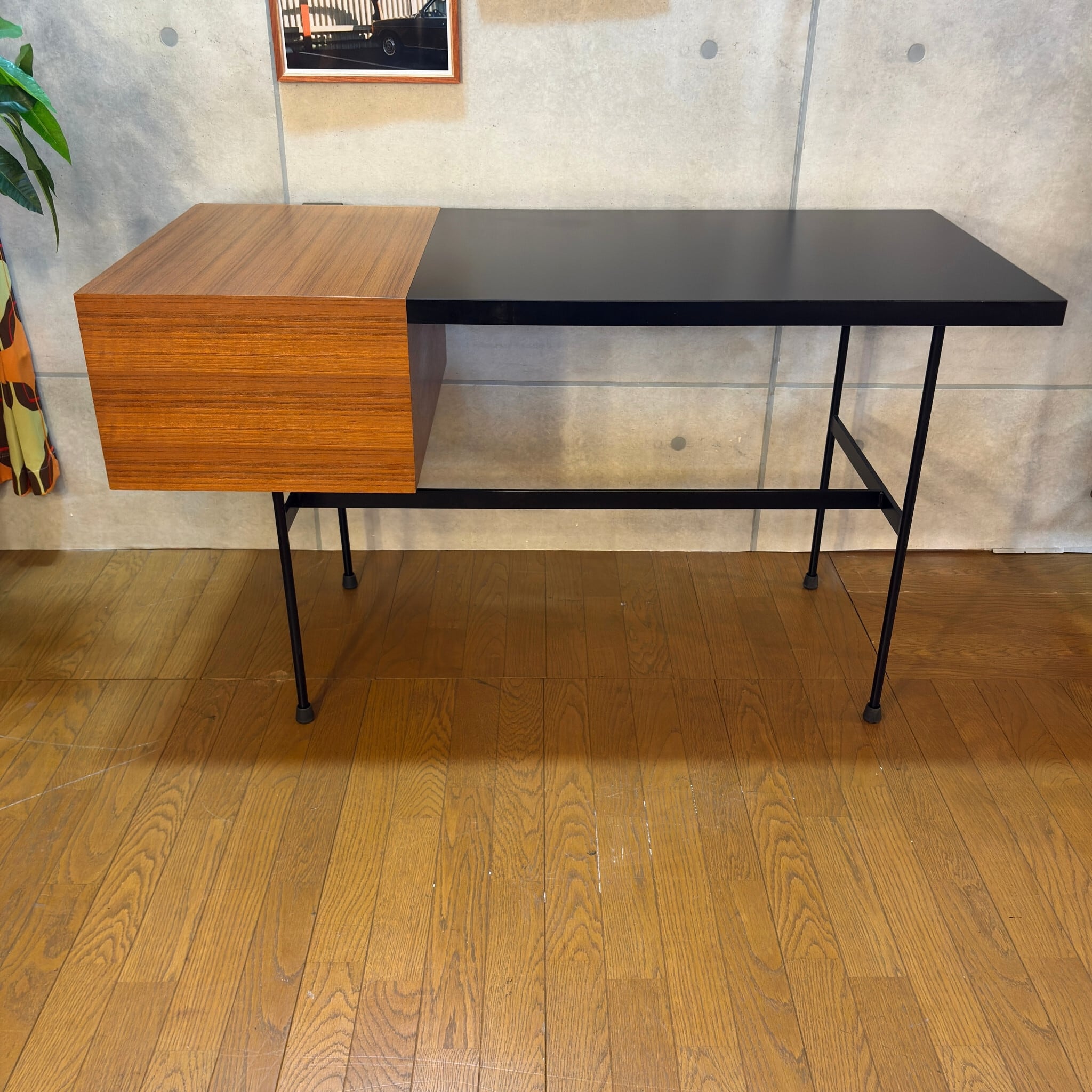 USED】METROCS Pierre Paulin F031 Desk Oak | ピエール・ポラン F031