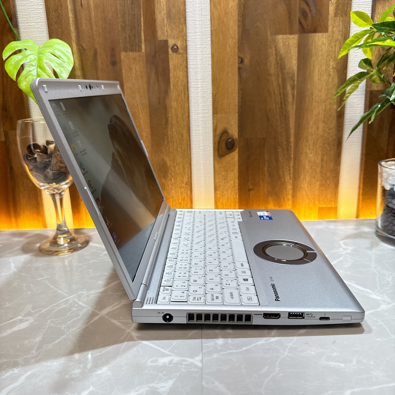 最新2021年式‼️Panasonic Let's note SV1/Core i5 第11世代/メモリ16GB/SSD256GB/ノートパソコン