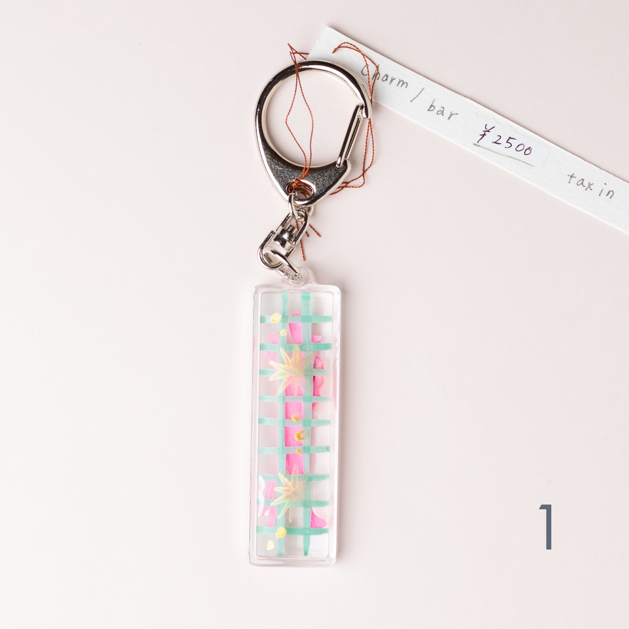 < 三嶋さつき > キーホルダー "charm"  bar