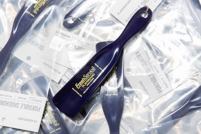 PLAYGROUND SHOE HORN | FreshService