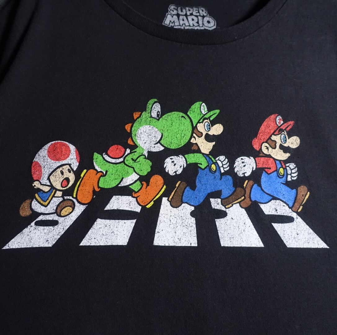 SUPER MARIO” Black Beatles parody print T-shirt | 古着屋 FORCE SUPER MARIO” Black Beatles parody print T-shirt | 古着屋 FORCE