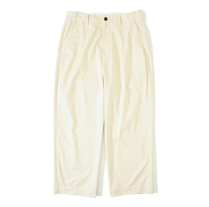 UNIVERSAL PRODUCTS. / NO TUCK WIDE CHINO TROUSERS [ECRU]