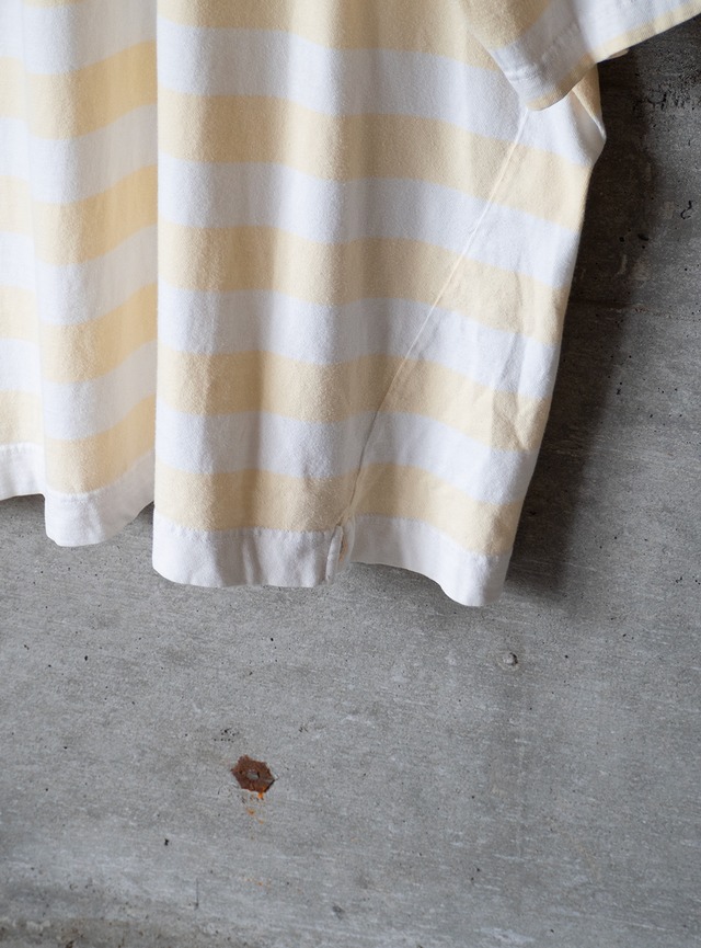 "BEACH GEAR" 1990s Trim border t-shirt