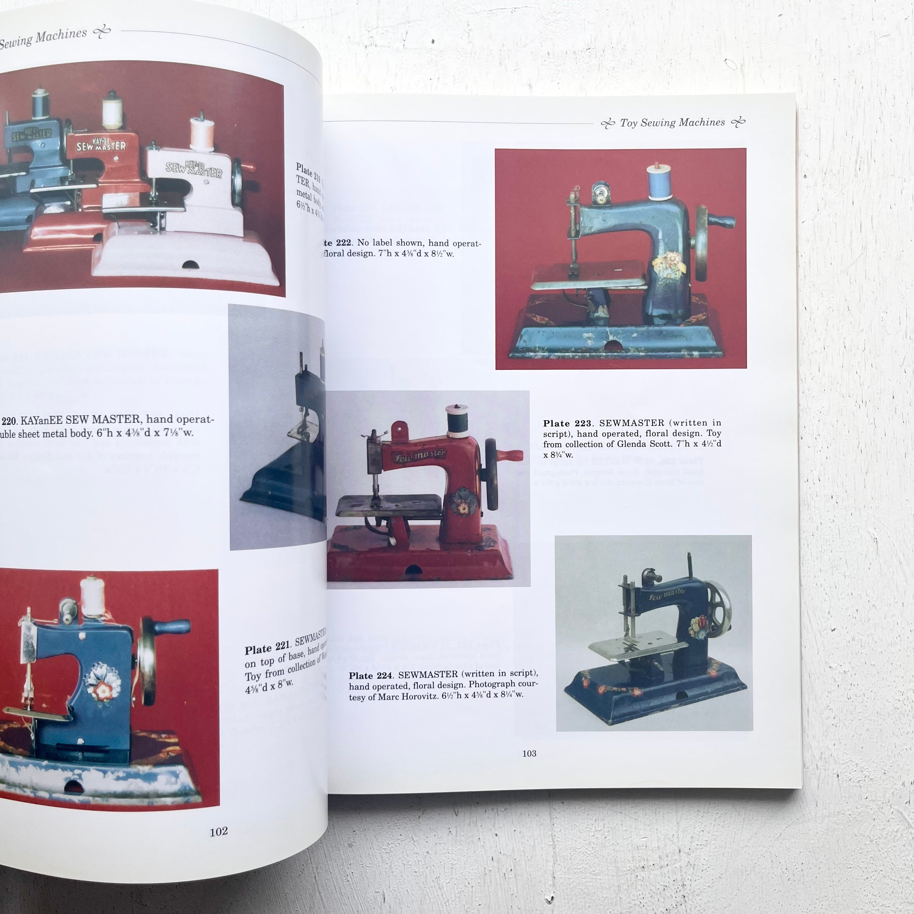 ミニチュアミシンのコレクション TOY and MINIATURE SEWING MACHINES folklora