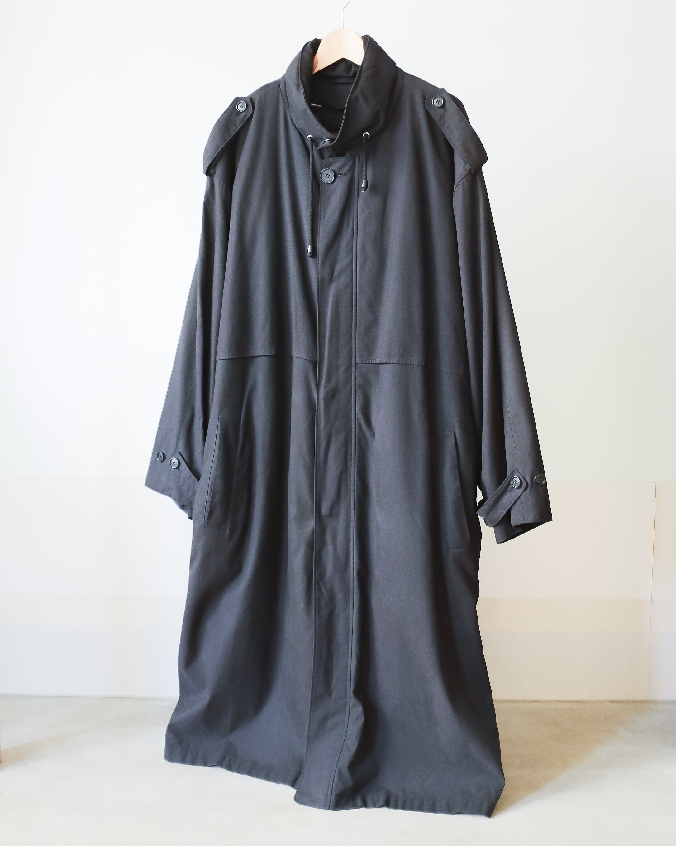 ISSEY MIYAKE リブ編みダークブラウンジップアップジャケット ISSEY MIYAKE リブ編みダークブラウンジップアップジャケット 2025年