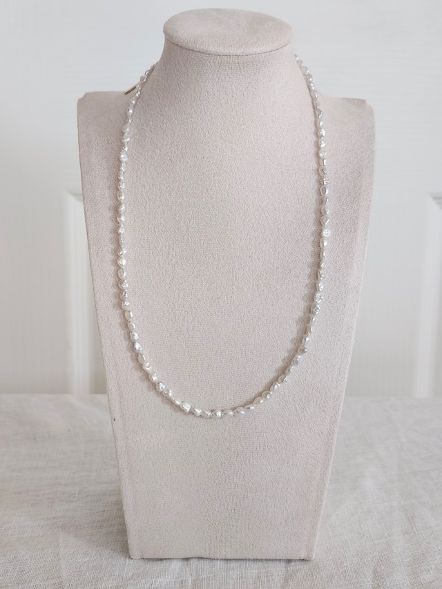 ケシパールネックレス