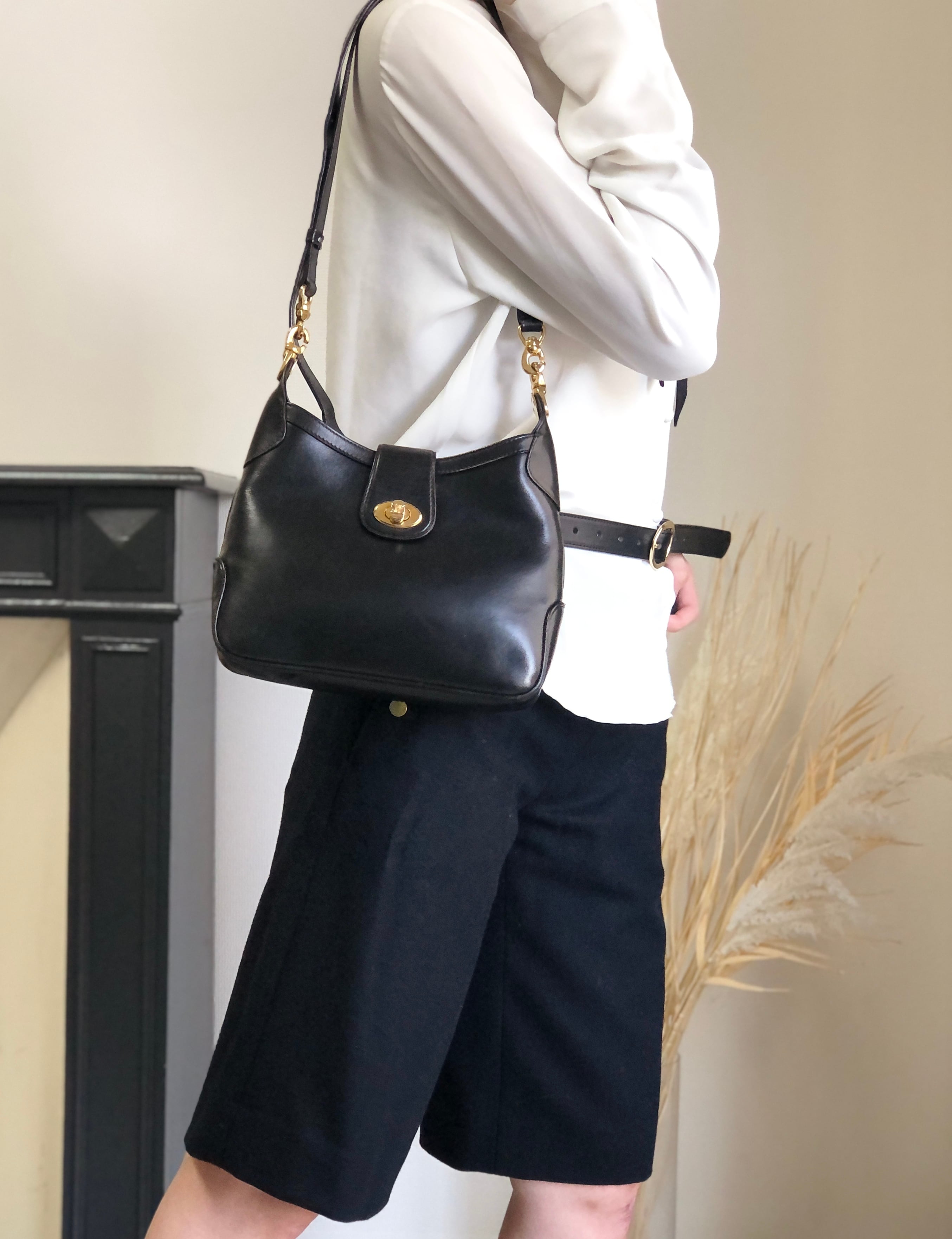 CELINE セリーヌ ショルダーバッグ ブラック ターンロック ブラゾン