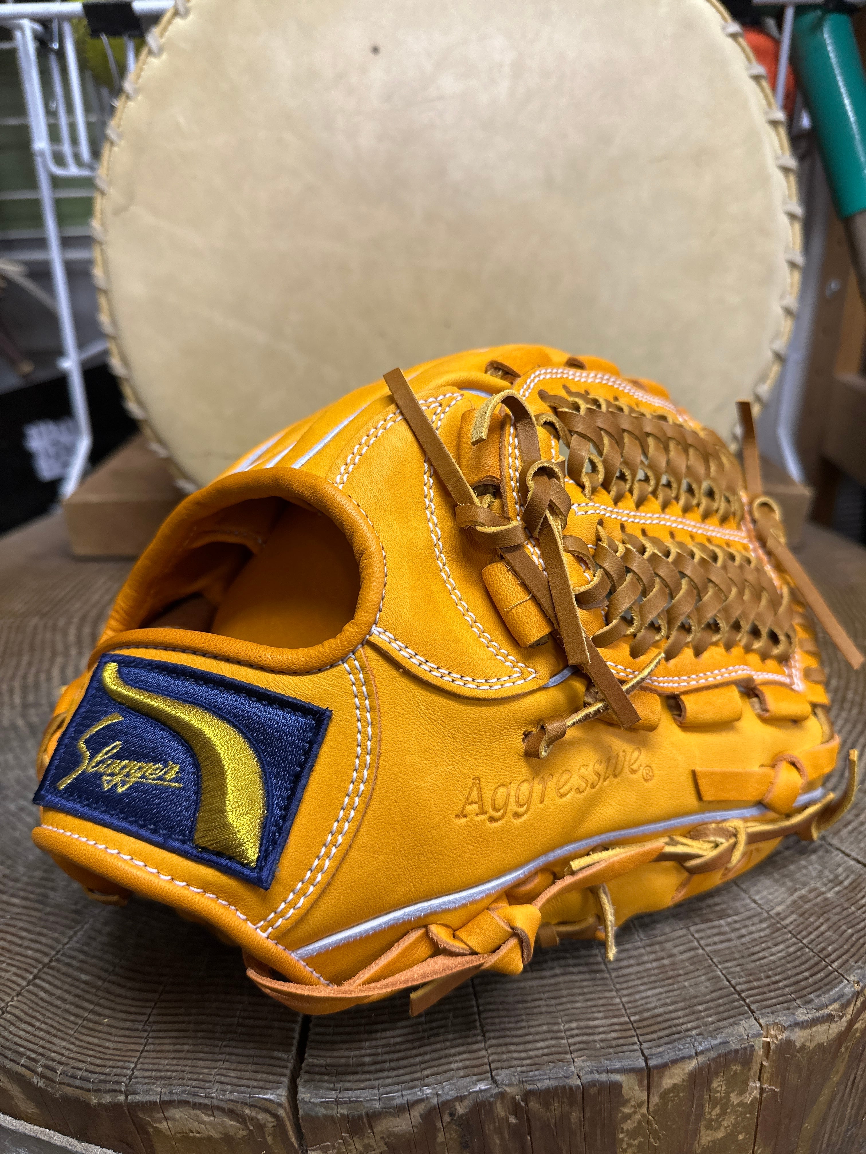 Slugger(スラッガー)軟式内野手用グローブ | カミスポーツ・プラス野球