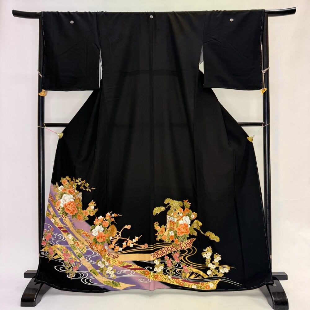 黒留袖 リサイクル着物 安い 裄66.5cm M size リメイク 中古 礼装 ポリエステル リユース 6221