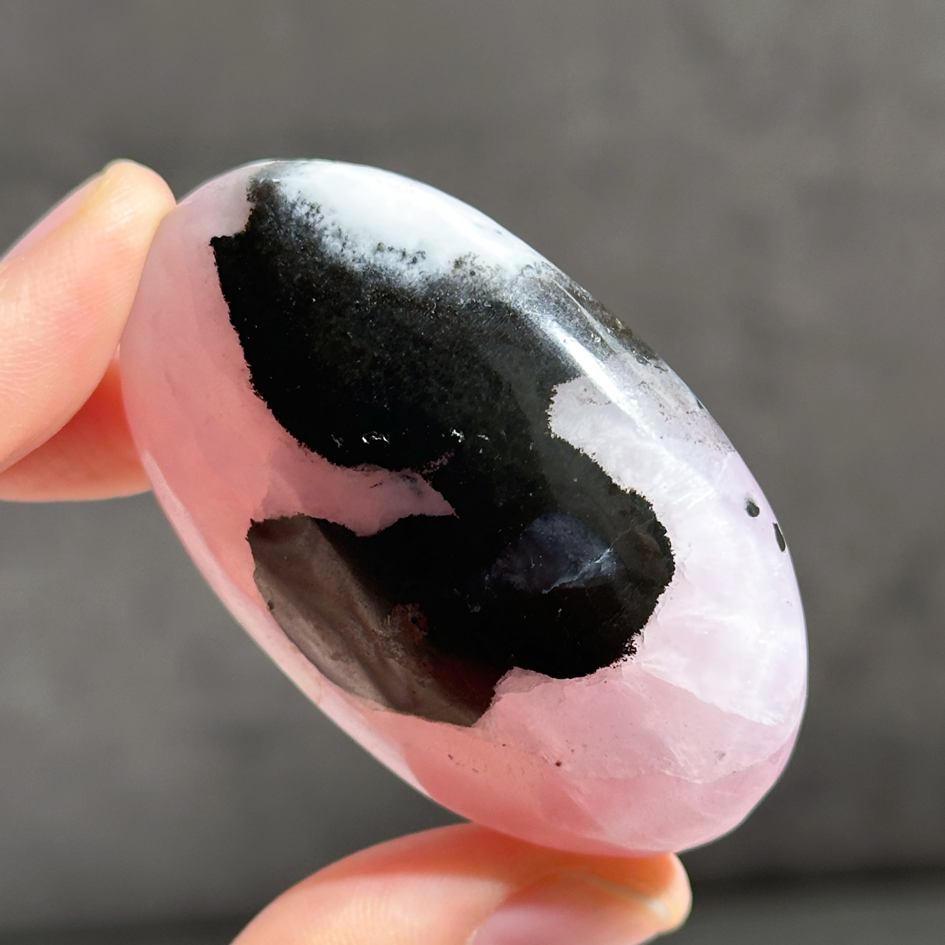 ピンクアラゴナイト パームストーン 72◇Pink Aragonite Palm Stone