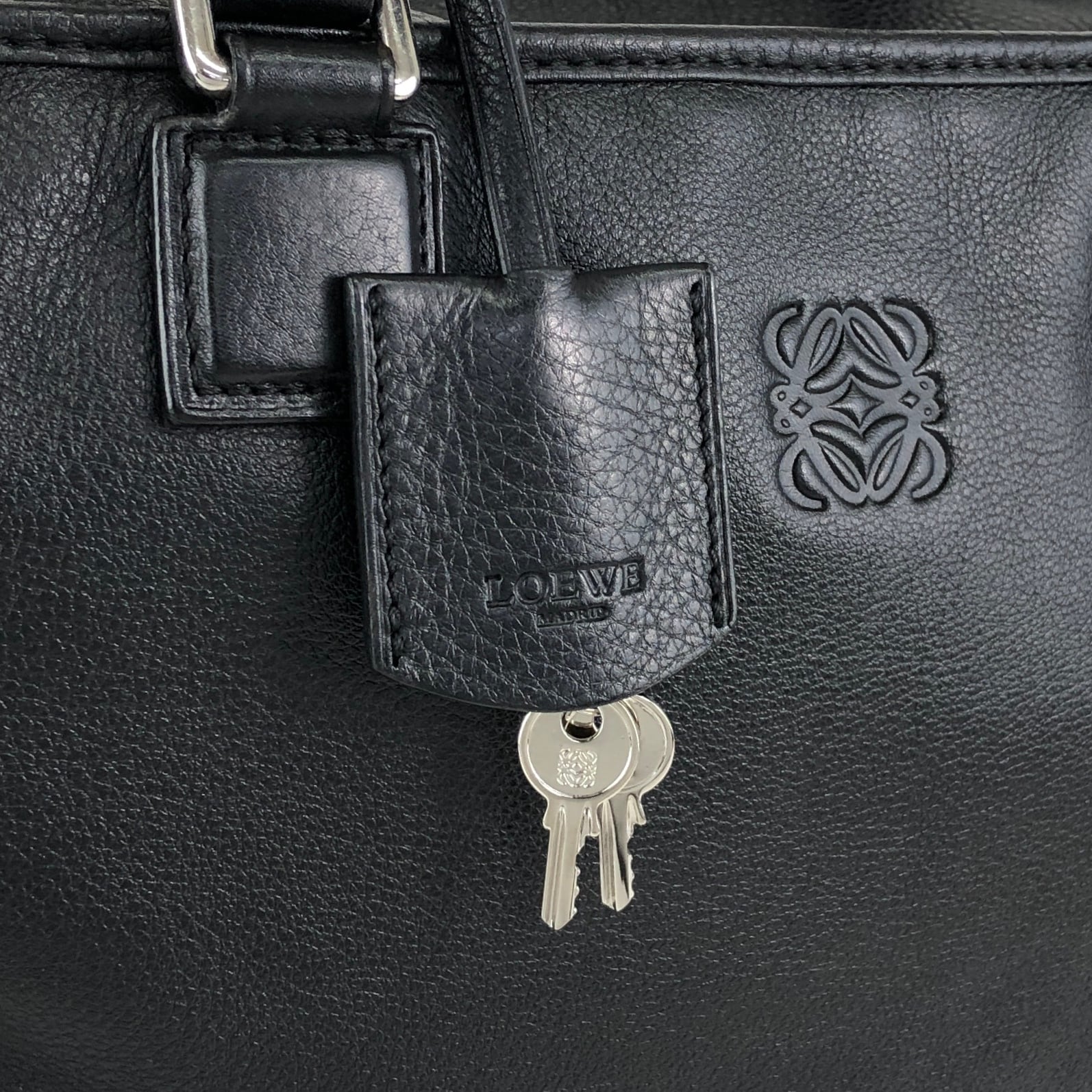 LOEWE ロエベ アマソナ36 ハンドバッグ ブラック アナグラム レザー