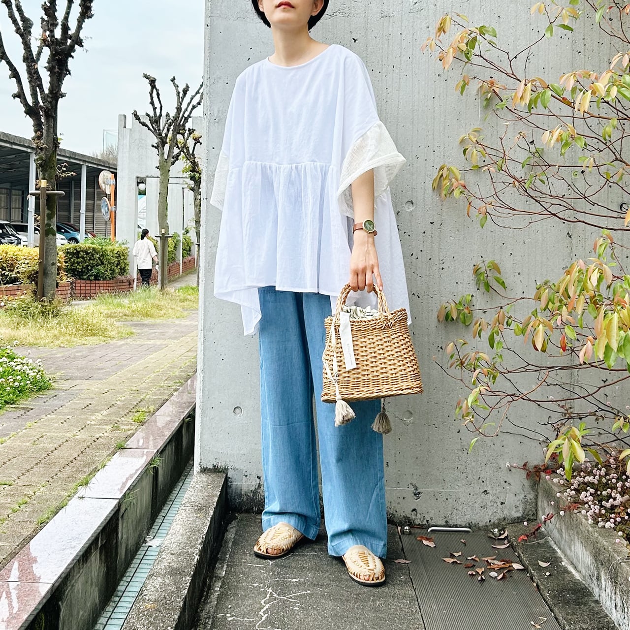 Cotton sheeting flare tee (off-white)