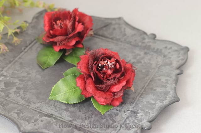 フラメンコに 赤いレースの花びらの薔薇のヘッドドレス 薔薇 葉の一体型 フローレス 赤い薔薇 髪飾り Flower Design Studio K Create