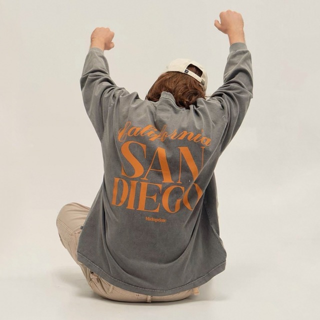 Vintage style back logo tops 1069