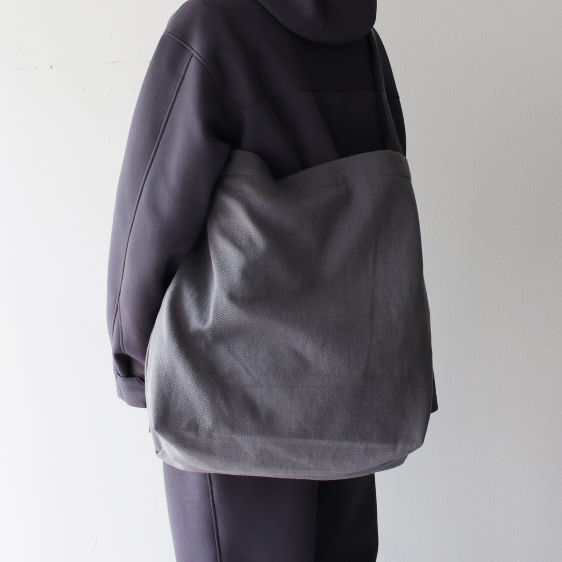 ERA./HOMMA HERRINGBONE BIG SHOULDER BAG | Pay ID