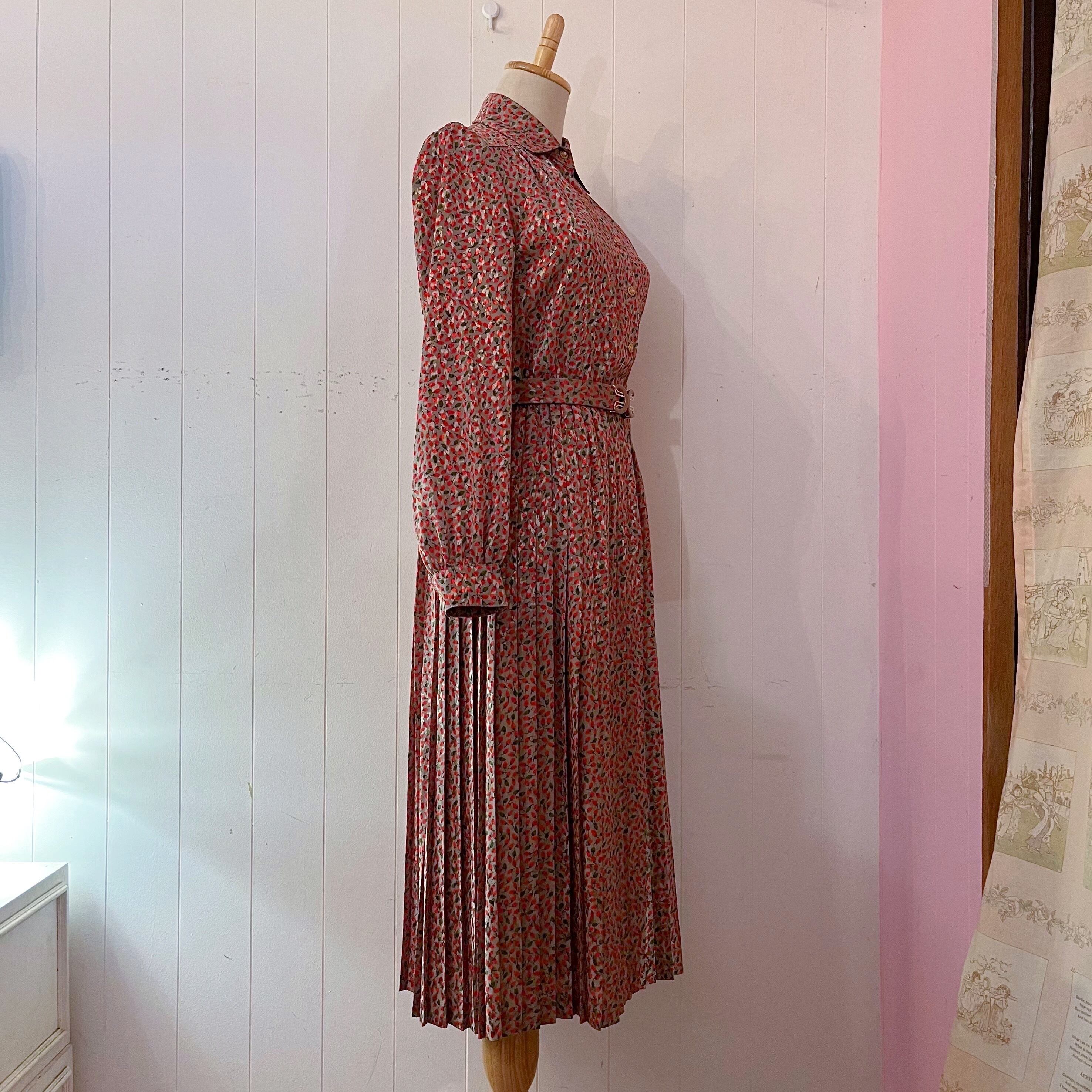 mini strawberry gold button one-piece