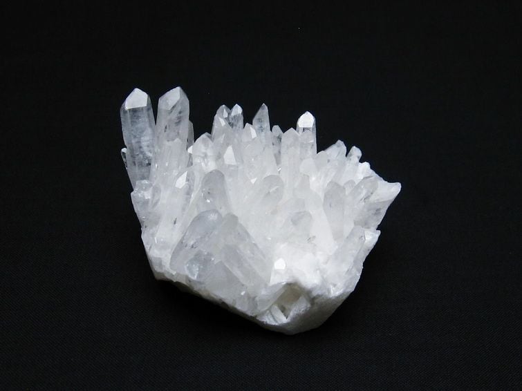 日本初の 水晶 クラスター 原石 四川省産 一点物 172-2849