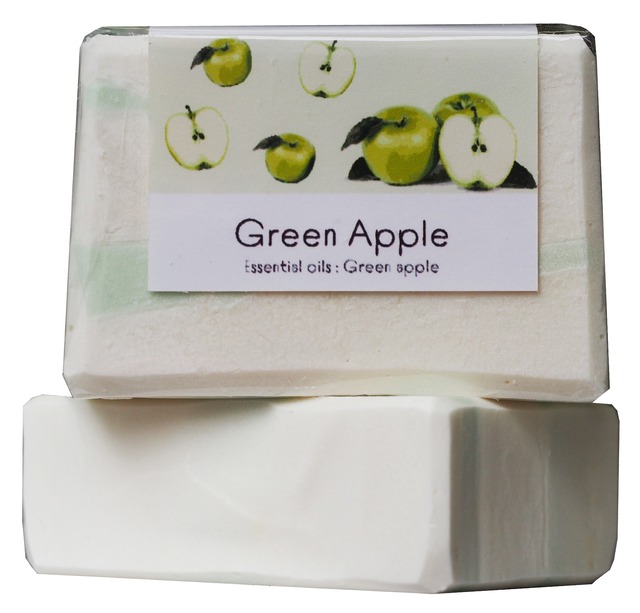 Botanical lab ハンドメイド ボタニカル ソープ グリーンアップル  無添加 コールドプロセス製法　手作り石鹸　洗顔化粧品　日本製