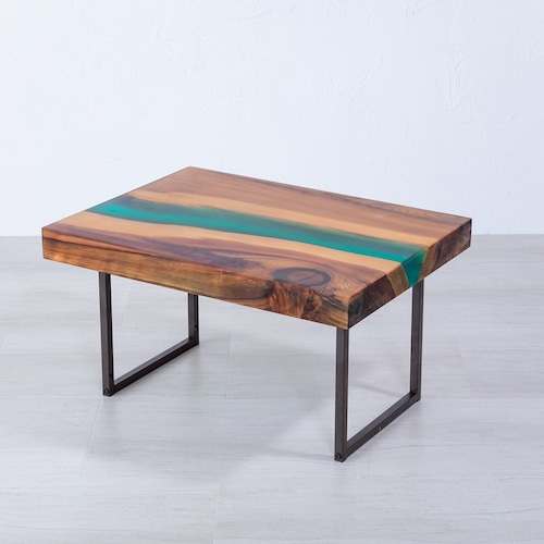 リビングテーブル　600×900