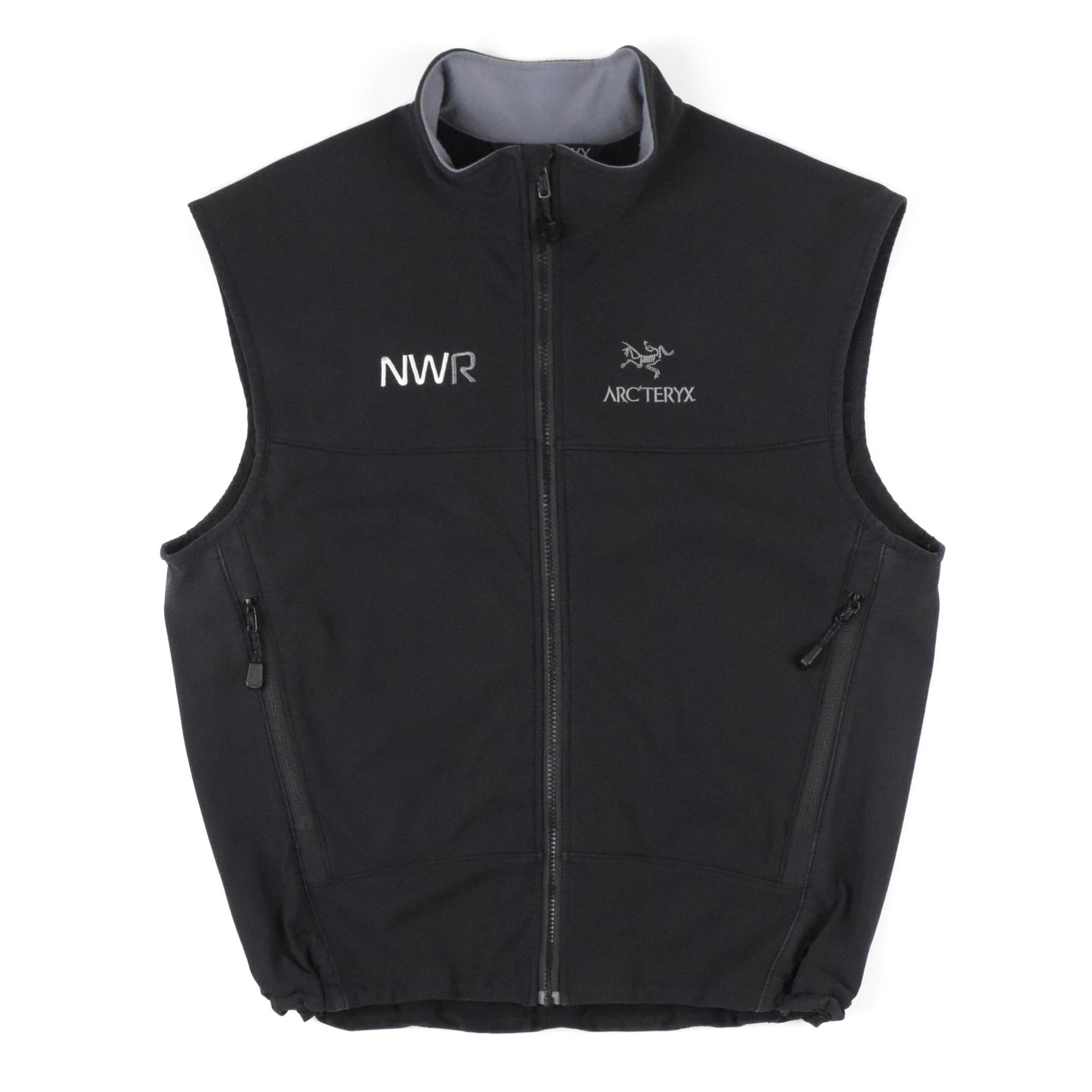 ARC’TERYX SIGMA VEST Mサイズ！ ARC'TERYX SIGMA VEST ''TOO BLUE'' | PLAIRE