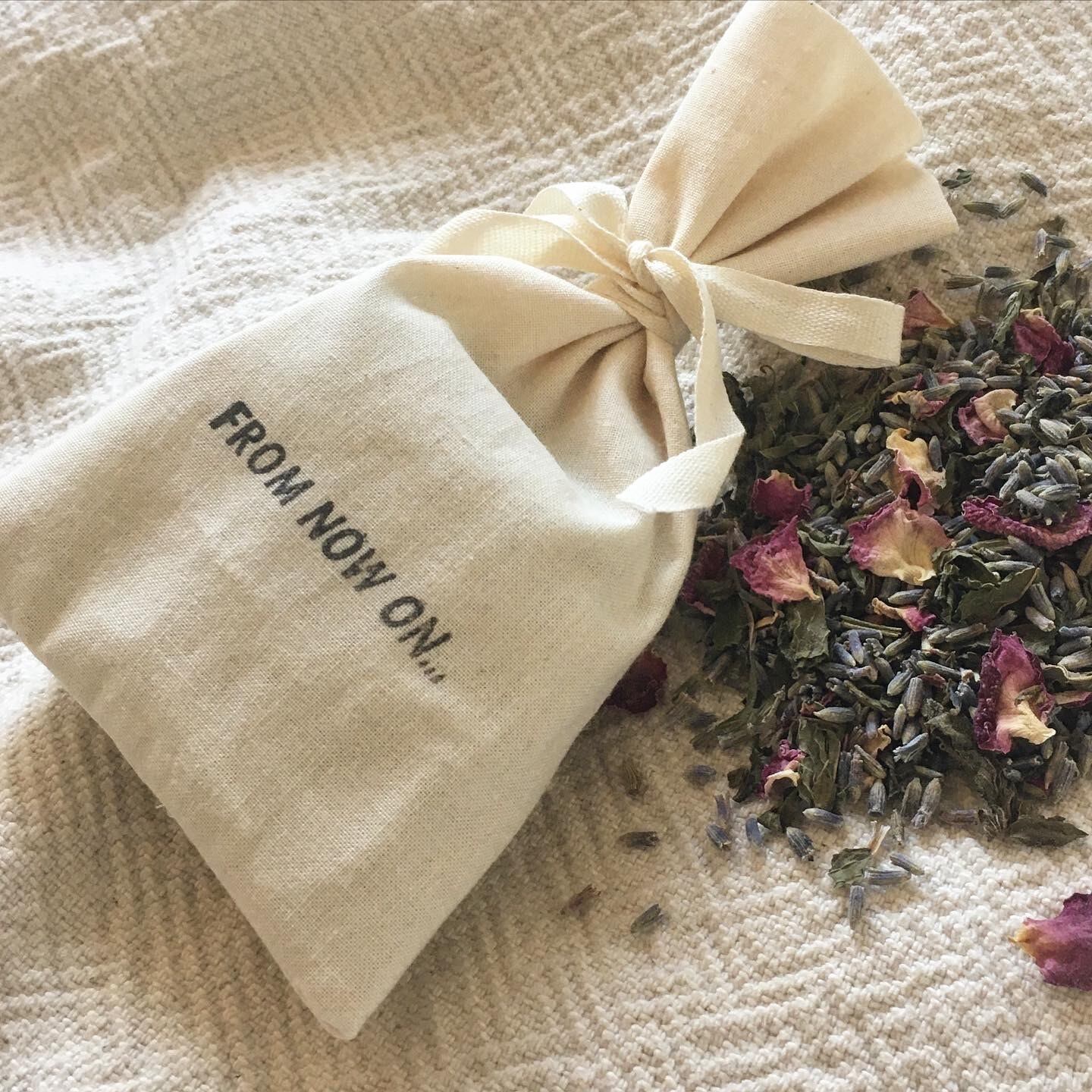 Fno Herb Mix Sachet 無添加100 ナチュラルなハーブサシェ 匂い袋 From Now On フロムナウオン 自由が丘 Fno Herb Mix Sachet 無添加100 ナチュラルなハーブサシェ 匂い袋 From Now On フロムナウオン 自由が丘