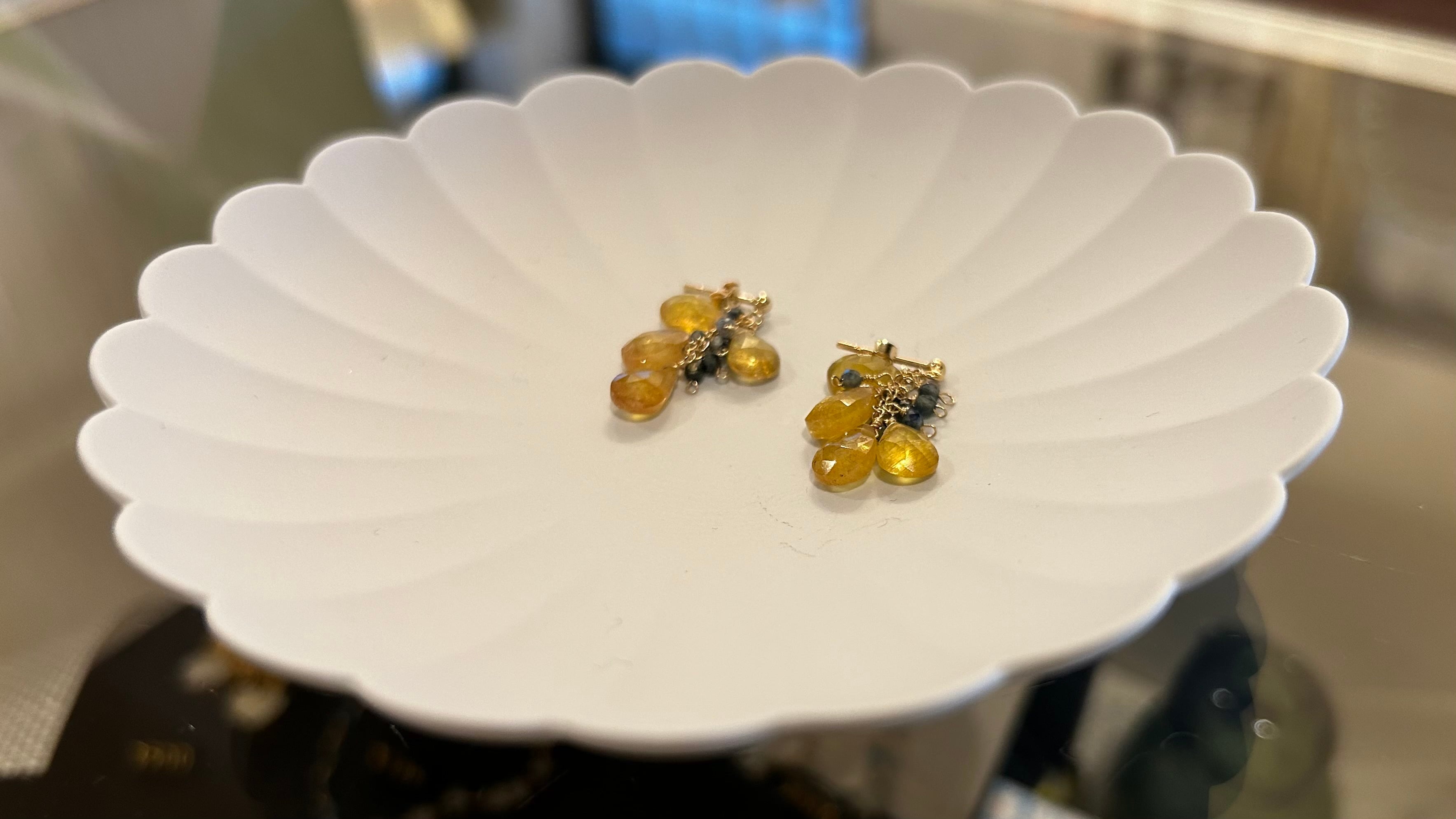 14kgfフラワーカービング・サファイアピアス/イヤリング