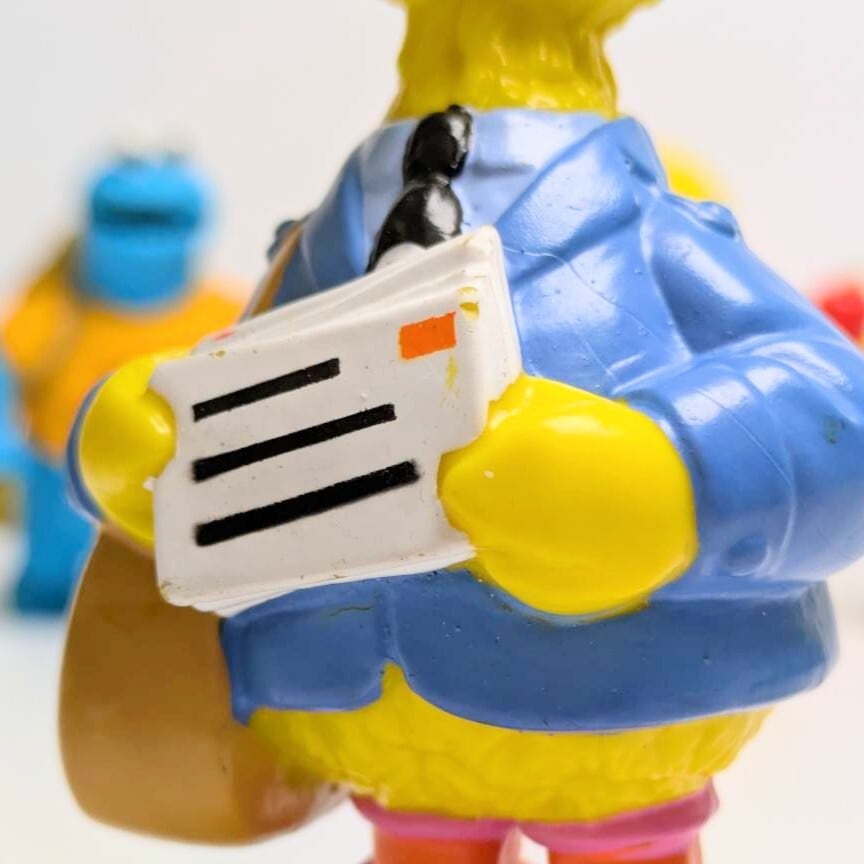☆VINTAGE 80'☆【 SESAME STREET（ セサミストリート ） 】『 Big Bird / ビッグバード / postman 』PVCフィギュア 〚アメリカン雑貨 アメトイ〛