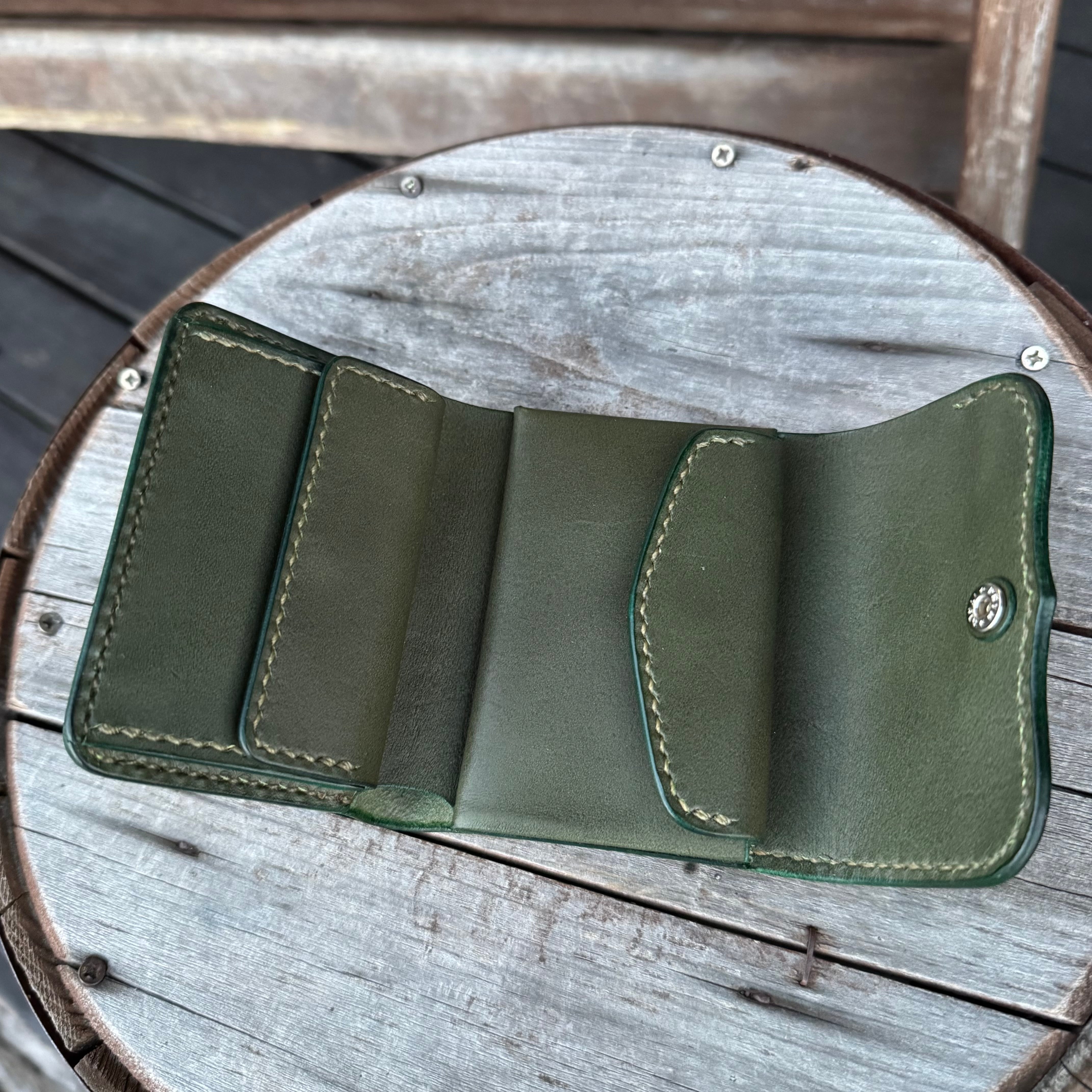 手縫い グリーン 三つ折り財布 ハンドメイド 3つ折りコンパクト財布