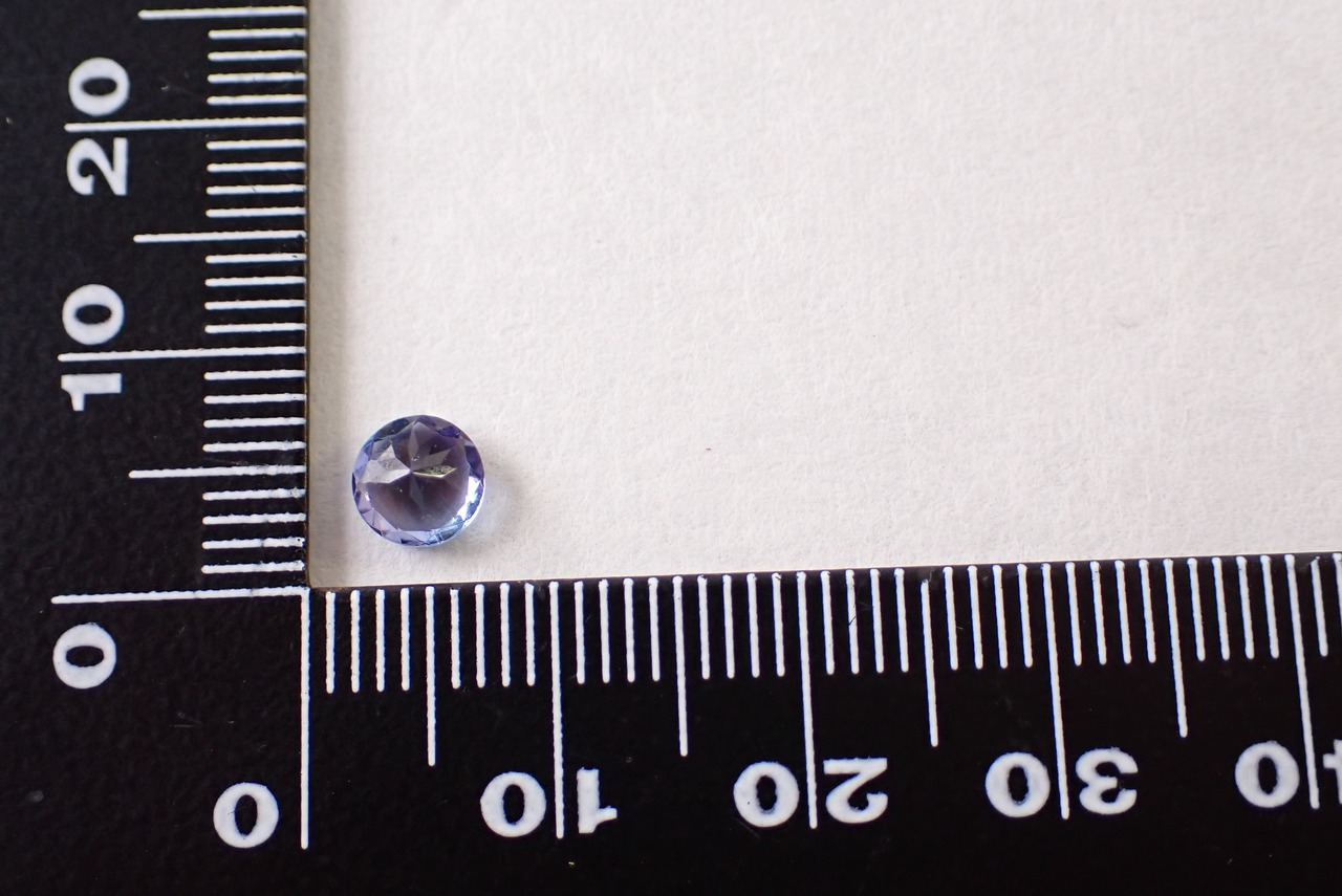 タンザナイト　0.65ct　[C9‐13]