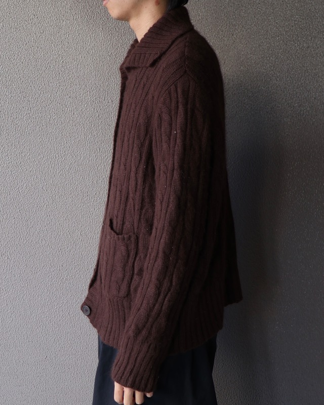 2 pocket knit cardigan