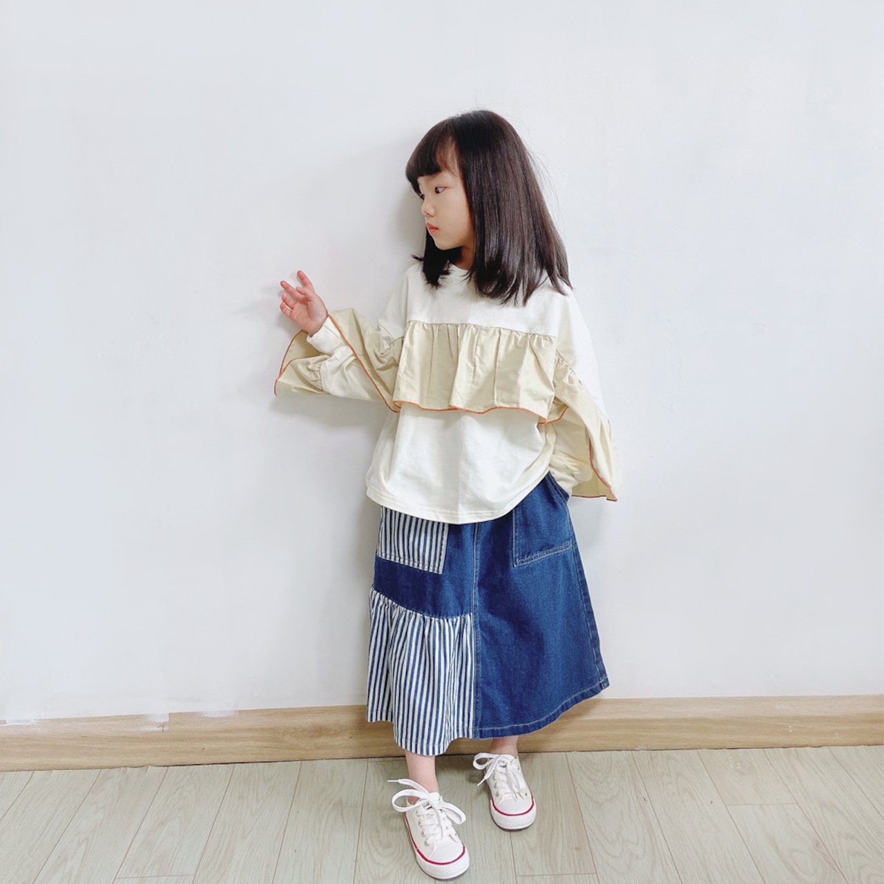 春フリルあしらいカラーブロックスウェット