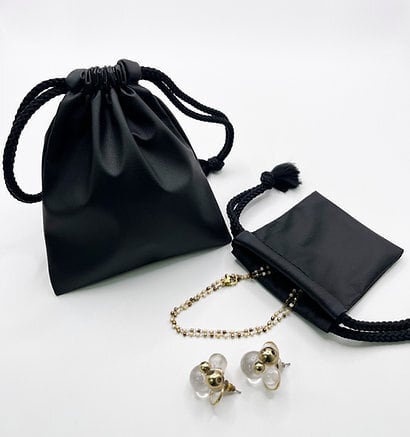 アクセサリー巾着ポーチSサイズ レザー調生地 スクエア型 50枚入り SB