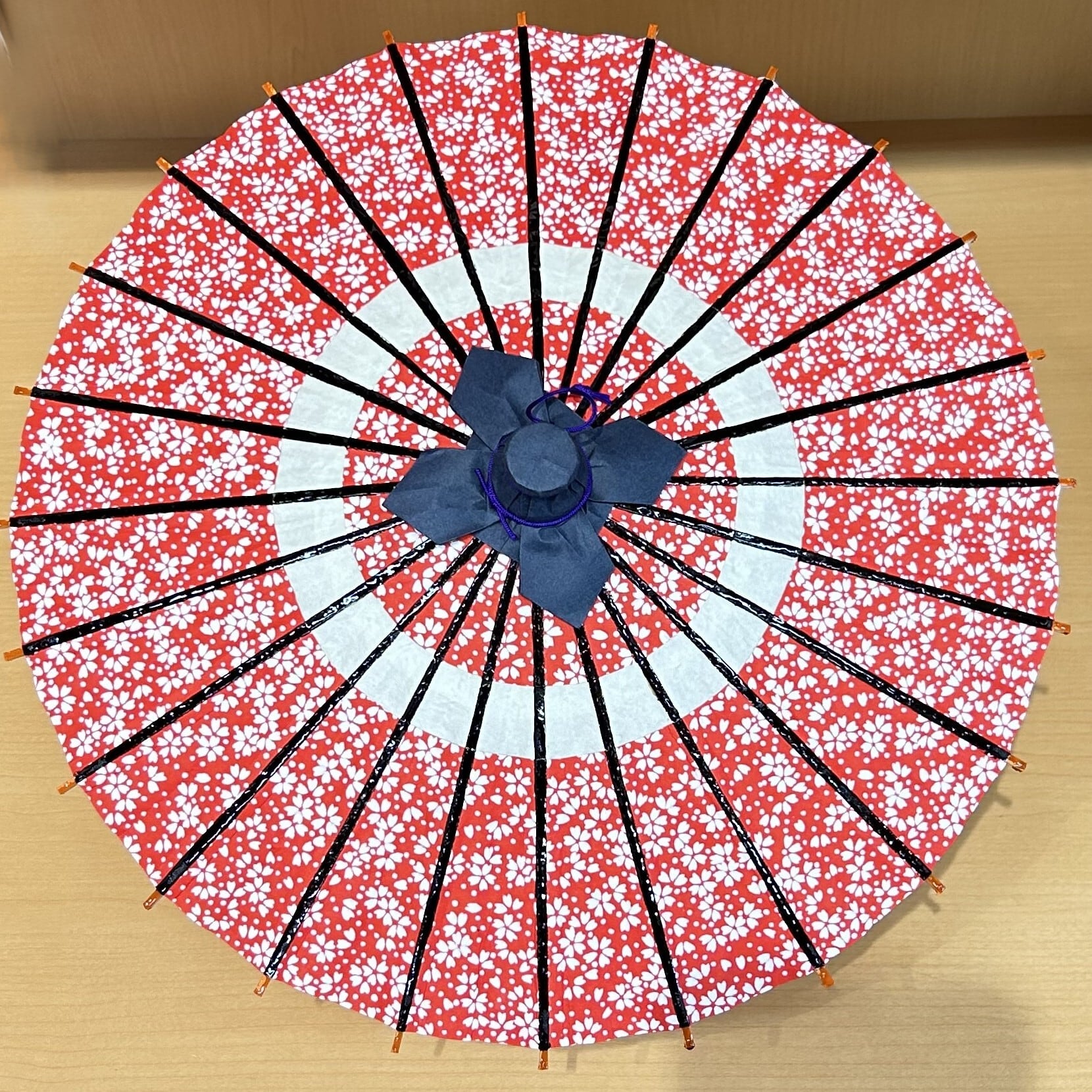 さえら☆ポテチーノ新品タグ付希少品　　　　　　　　　　　　　　雨傘　お花モチーフ さえら☆ポテチーノ新品タグ付希少品 雨傘 お花モチーフ - メルカリ