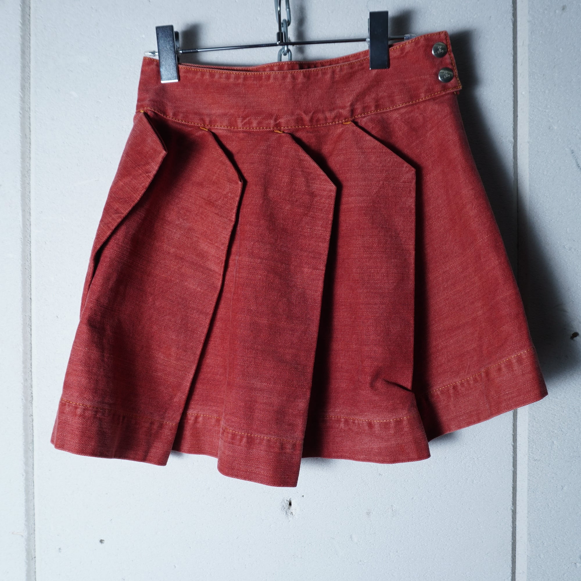 ヴィヴィアンウエストウッドレッドレーベル☆変形プリーツスカート イタリア製 Vivienne Westwood】ヴィヴィアンウエストウッド デニムラペル