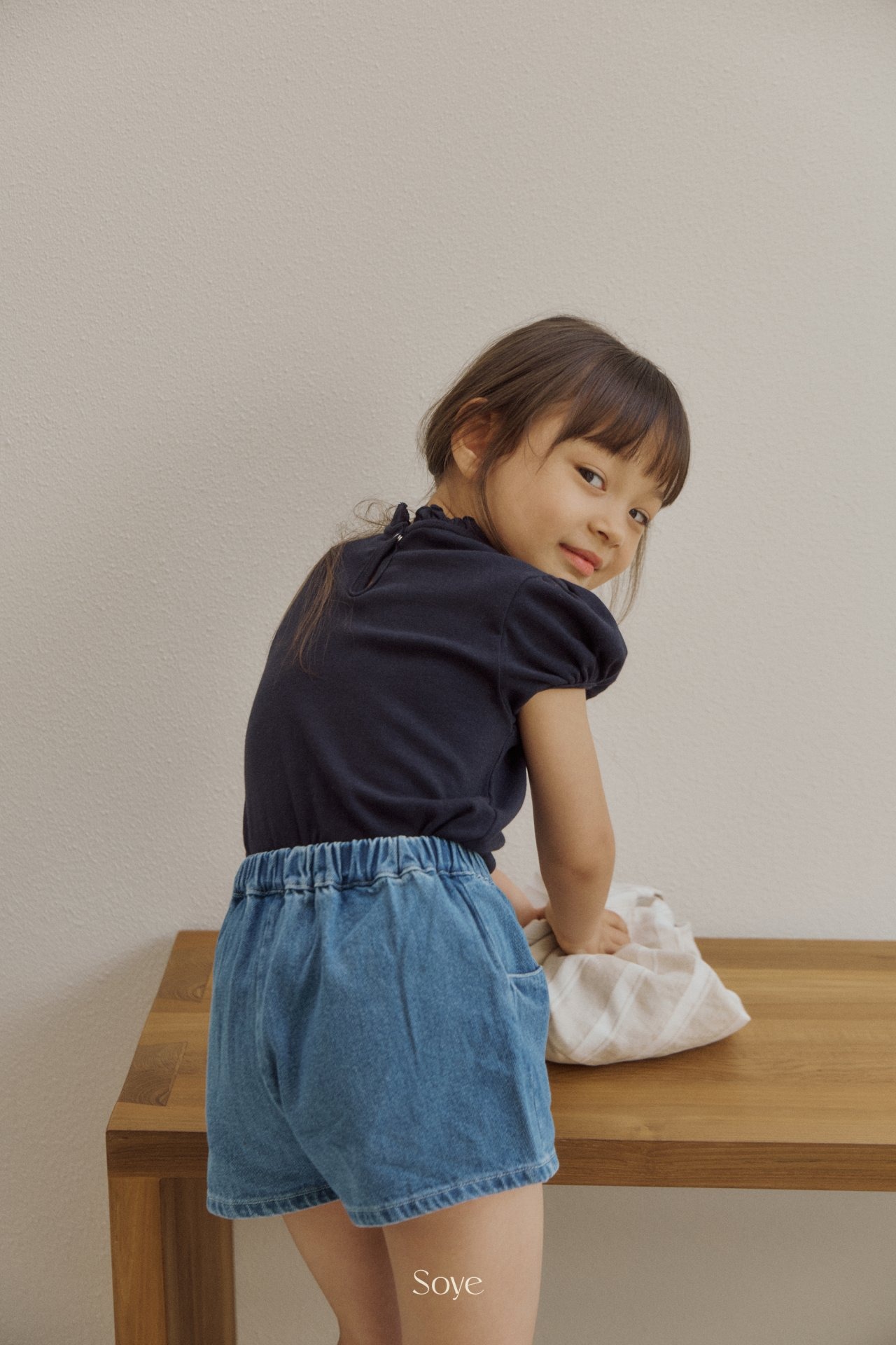 [SOYE] Momo Tee / [소예] 모모티