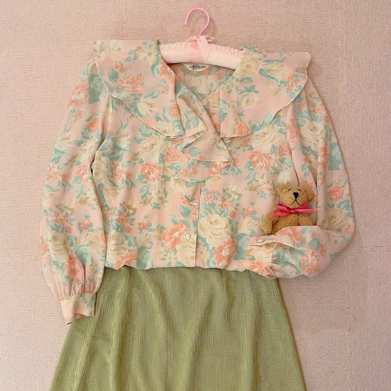 flower frill collar pink blouse