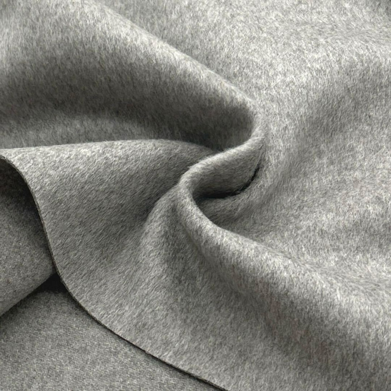 ★NY861◆1.4ｍ◆ラスト1点！ウールアンゴラ混弱毛羽立ち高級アウター生地◆グレー