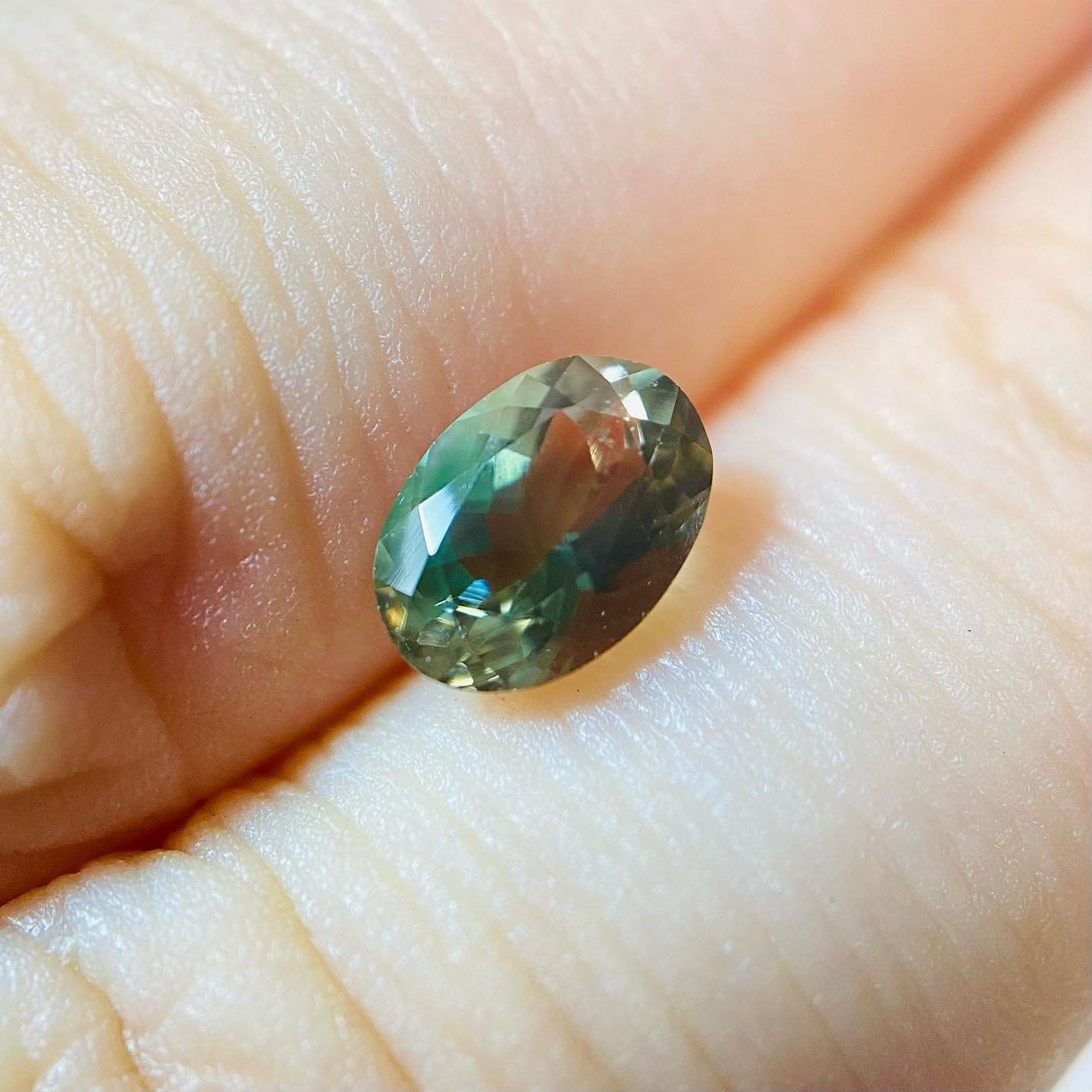 希少グリーンのオレゴンサンストーン5