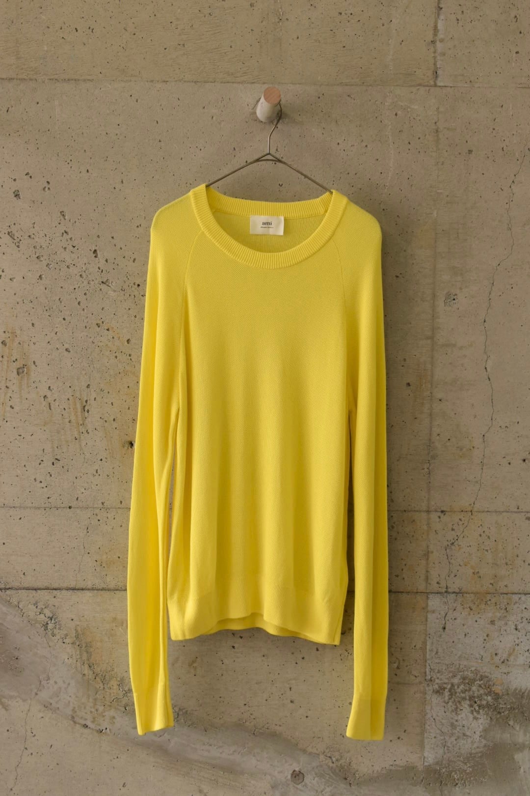 Loose yellow top