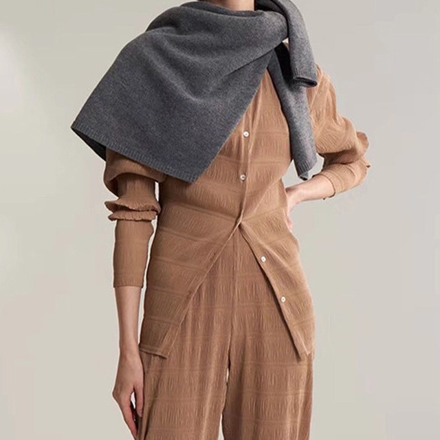 Shirring pleats blouse A00150