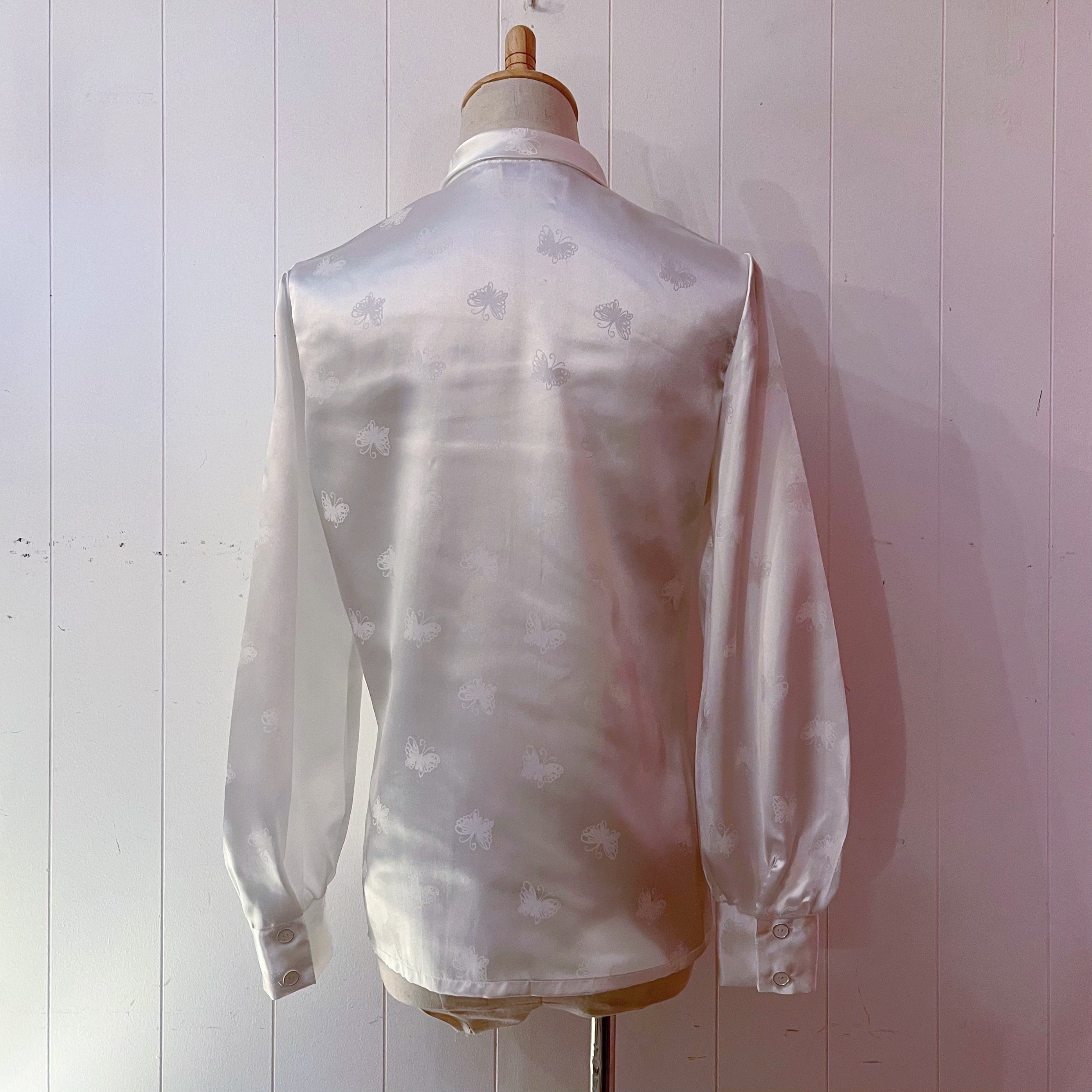 butterfly ribbon white blouse