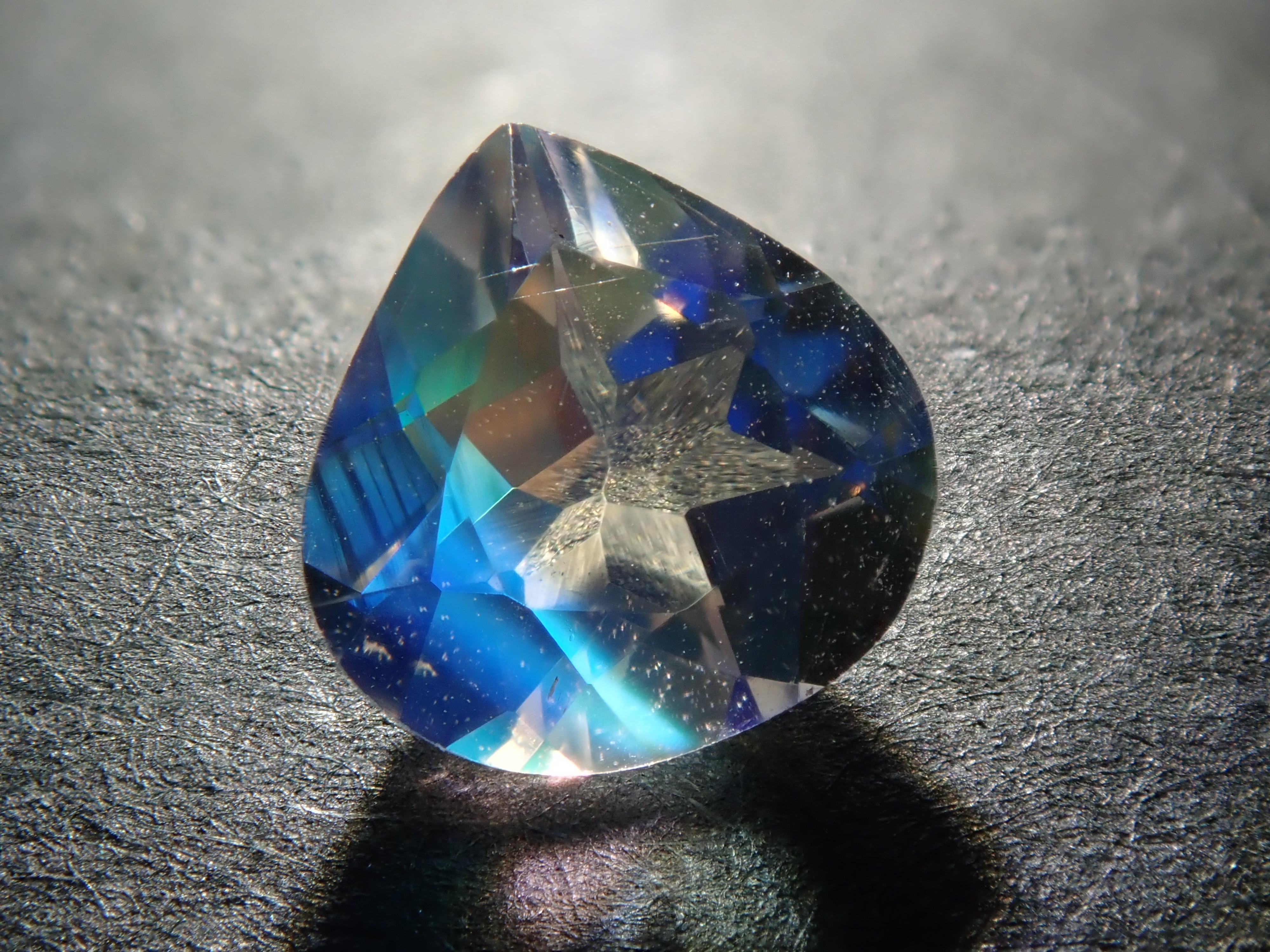 【新商品】マダガスカル産アンデシンラブラドライト 0.421ct