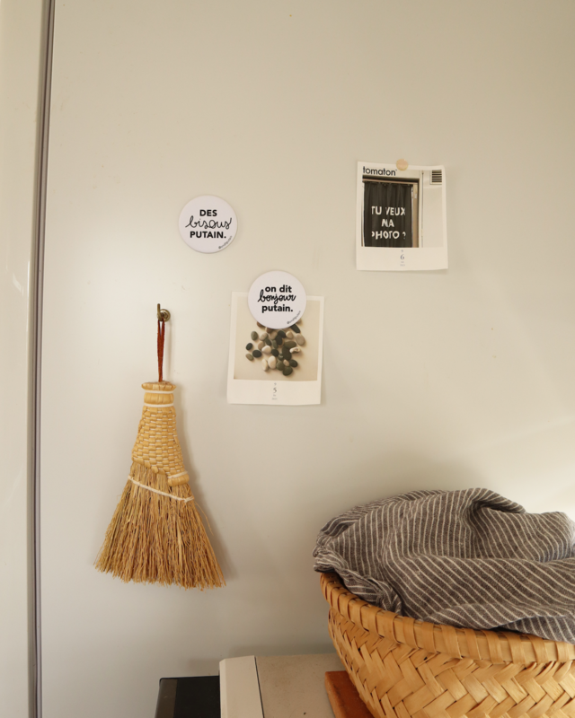 OnditPutain  – On dit bonjour putain. マグネット