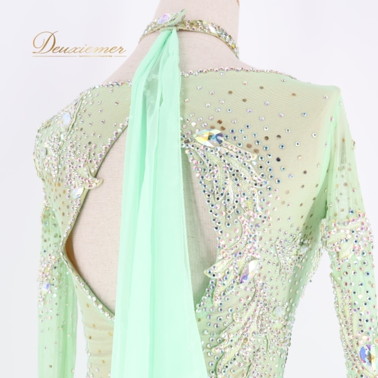 社交ダンス 衣装 スタンダードドレス ワンピース ドレス エメラルドグリーン 緑 黄緑 フロート デモ 競技 ダンス パーティ 発表会 綺麗 上品 明るい ゴージャス グリーン系 フェミニン おしゃれ モダンダンス コスチューム 華やか