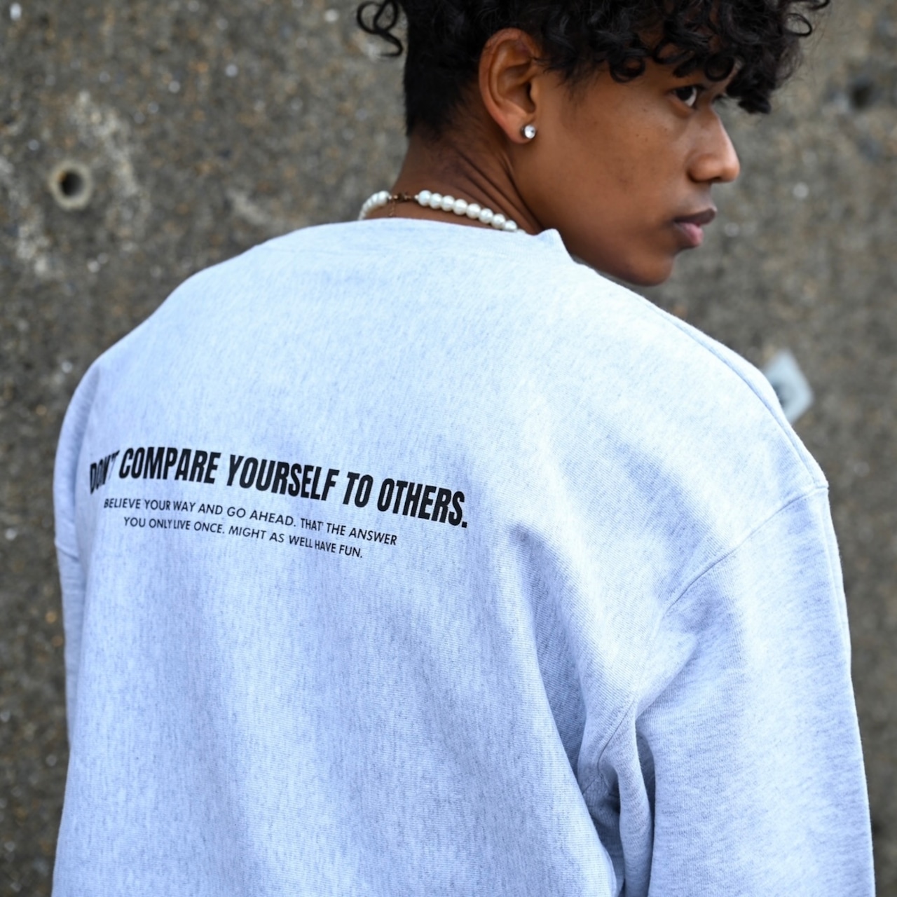 YORU CLUB LOGO SWEATSHIRT【Gray】