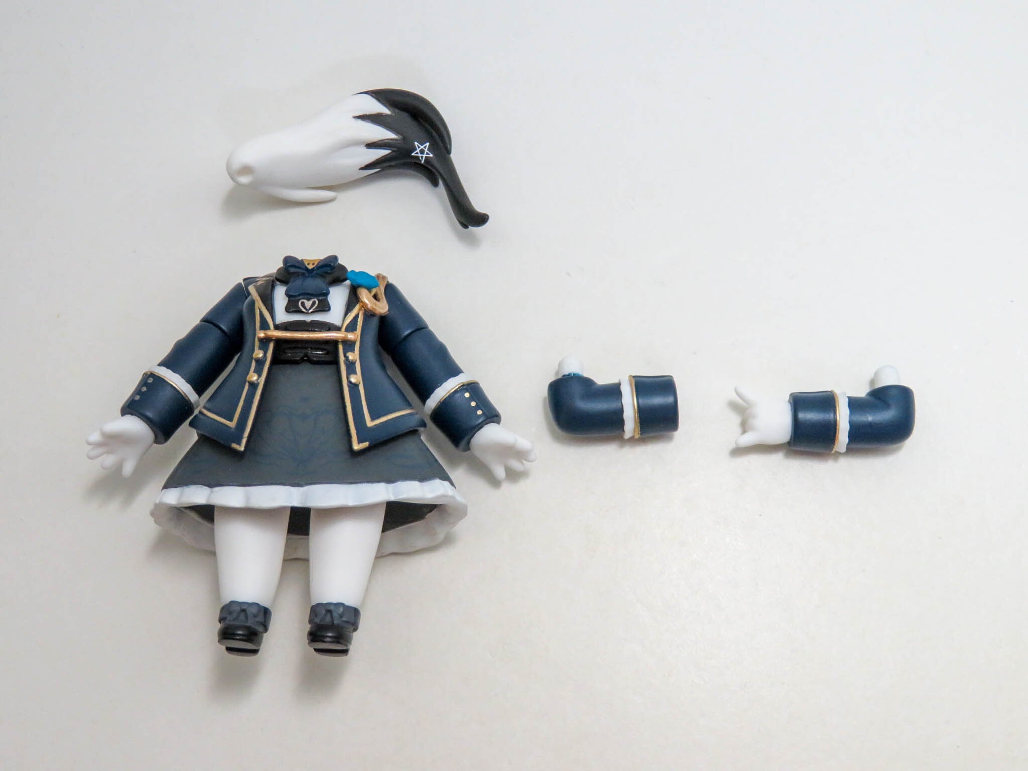 再入荷【2630】 白上フブキ 洋風衣装Ver. 体パーツ 私服 ねんどろいど