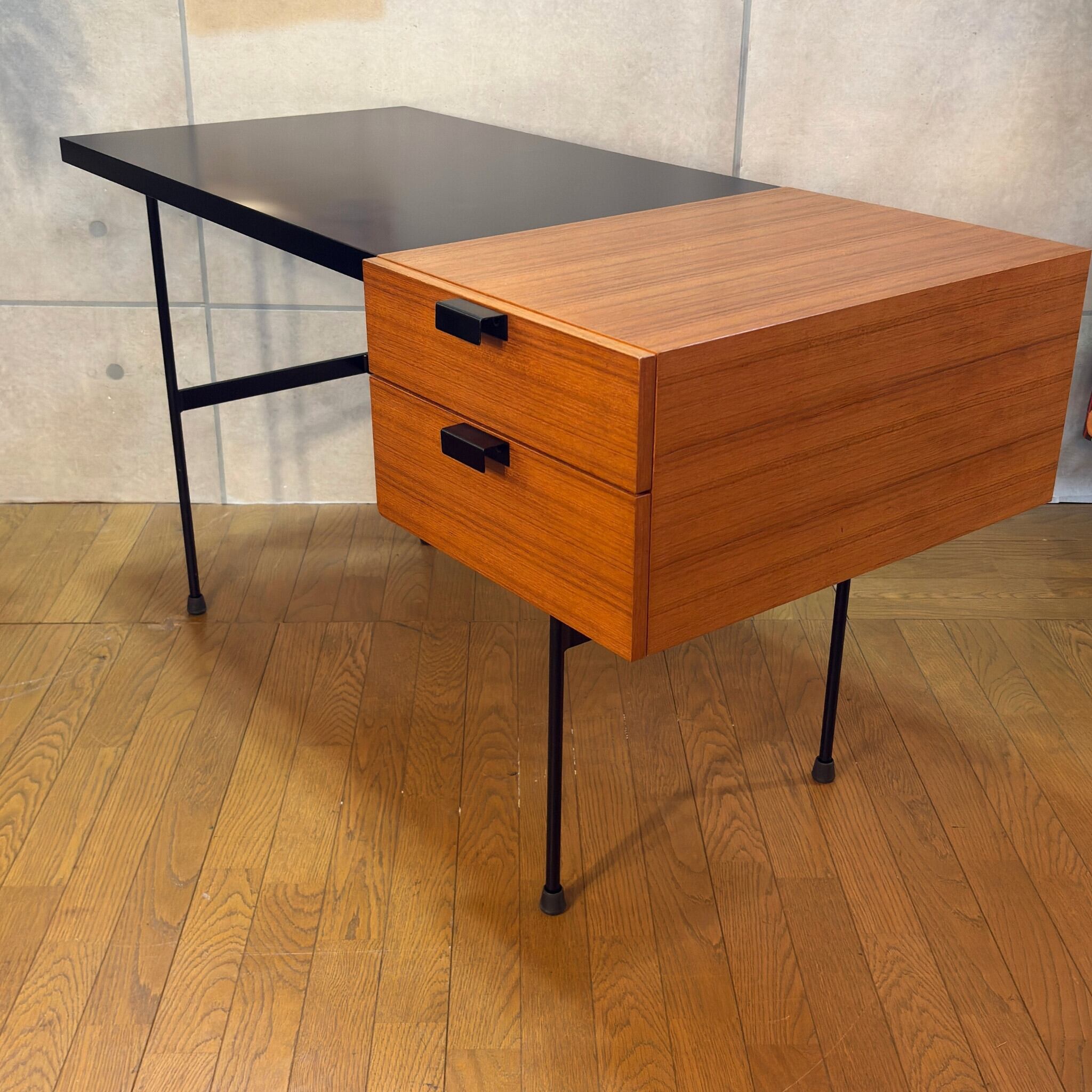 USED】METROCS Pierre Paulin F031 Desk Oak | ピエール・ポラン F031